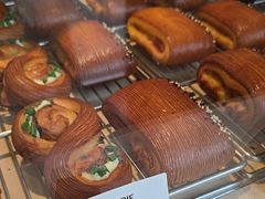-VERIE BAKEHOUSE