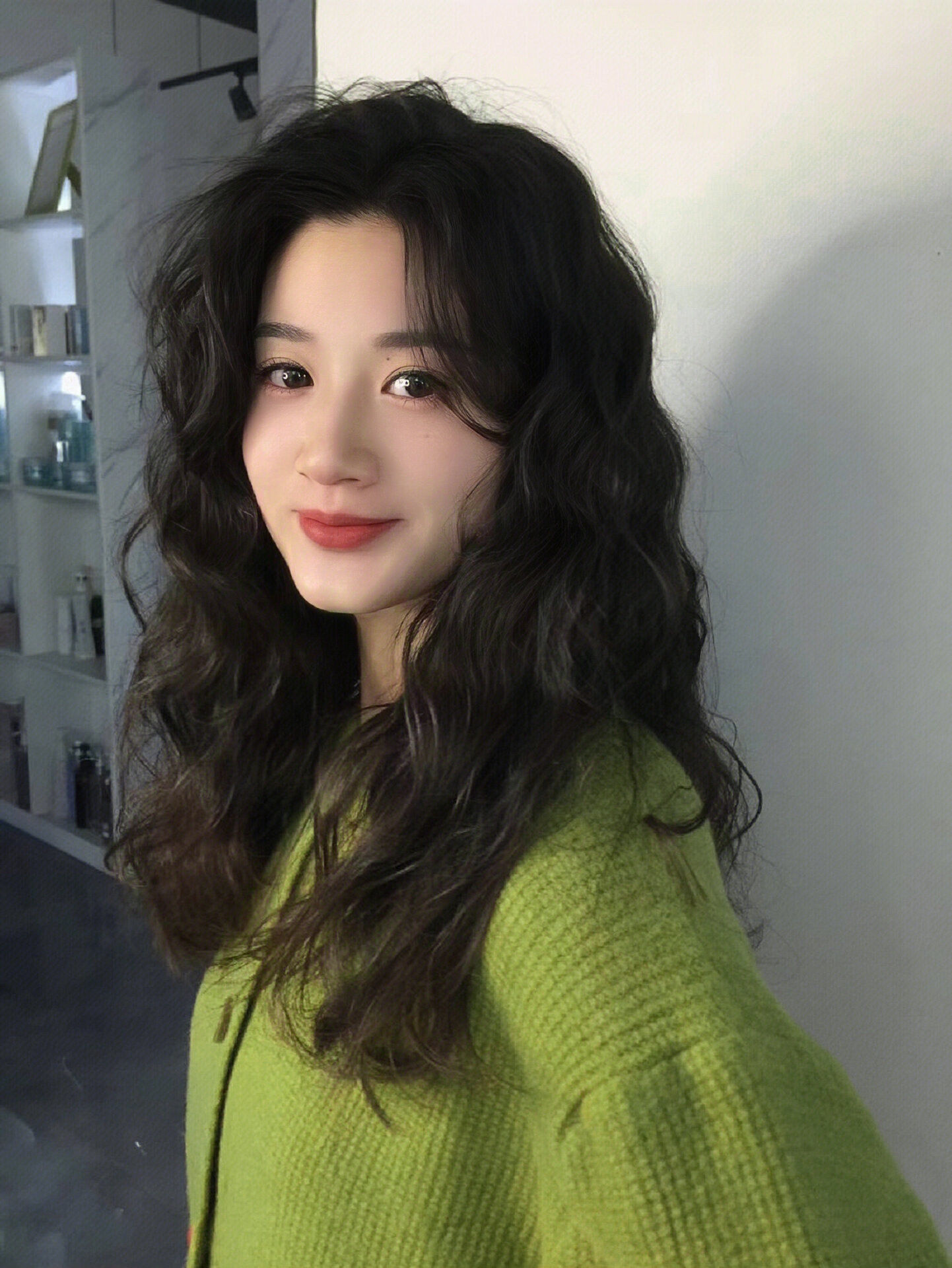 慵懒港风法式烫发真的太棒了,氛围感绝啦!