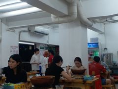 大堂-威邵鸡煲(西华路总店)