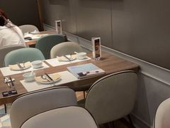 -港丽餐厅(来福士店)