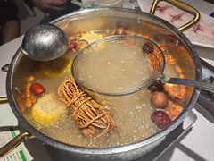 -小鱼小牛(世欧广场店)