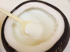 -志龙皇冠吃货椰子铺
