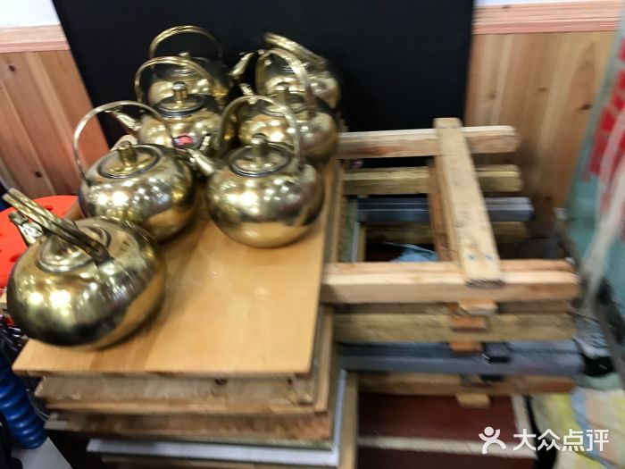 乡土特色.冷锅鱼.牦牛肉汤锅图片