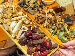 -阿山卓·野生菌火锅·纳西火塘烤肉