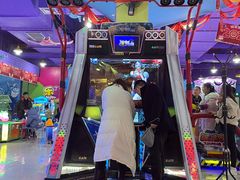 -乐翻天欢乐世界(望云国际广场店)