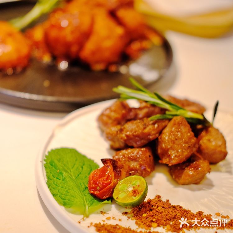 成都探店｜没吃过这家水煮牛肉，不算来过四川