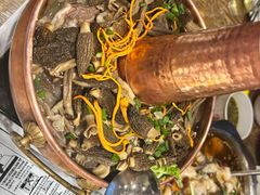 -乡土特色.冷锅鱼.牦牛肉汤锅