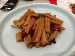 明湖酸辣藕丝-鹊华居·地道鲁菜·海鲜·融合味(大明湖店)