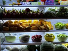 -涨巢·潮玩水疗局