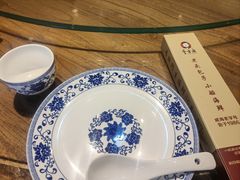 -方国老头包子·39年威海本地老字号•小船海鲜疙瘩汤