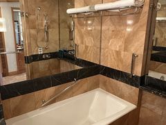 -重庆希尔顿酒店