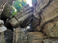 -梭布垭石林景区