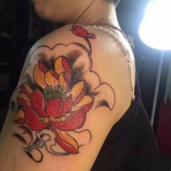 植物 红莲-游刃刺青TATTOO纹身工作室