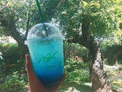 -Chom Cafe and Restaurant