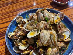 -蚝堡海鲜·威海菜·海肠捞饭·烧烤·亚洲吃蚝公司(幸福门店)