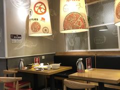 大堂-吕氏疙瘩汤·海鲜新鲁菜(凯德mall新都心店)