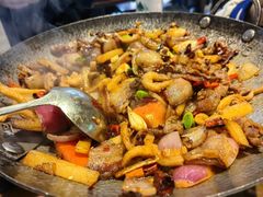 -富正毅三下锅·湘西韵味(天门山索道店)