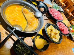 -呷哺呷哺(普陀乐购真北店)