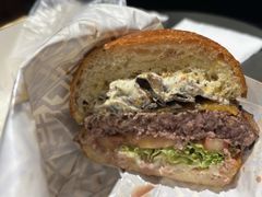 黑松露牛肉汉堡-JPG canteen(广州寺右公馆店)