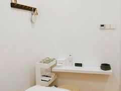 -至艾推拿院·三伏灸(昆城广场店)