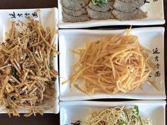 -服务大楼冷面(延大店)