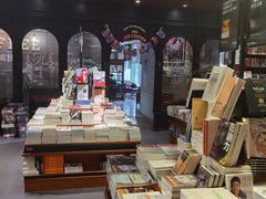 -西西弗书店&矢量咖啡(来福士广场店)