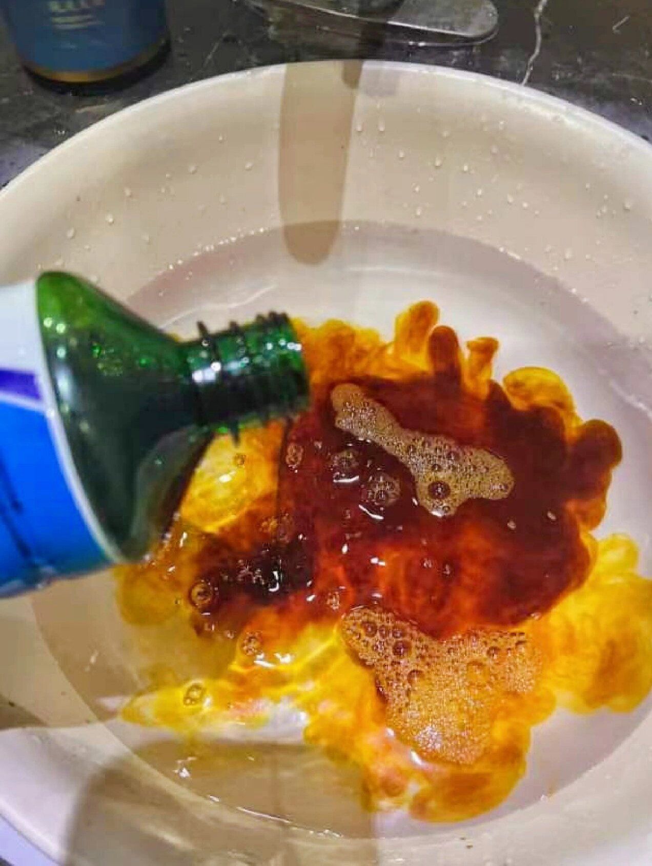 碘伏洗头可以去屑吗?需要注意什么