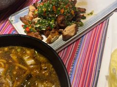 -香巴拉云南餐厅(华莱坞店)