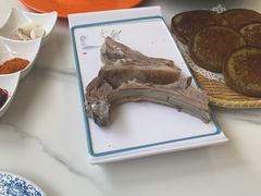 -三江源美食城