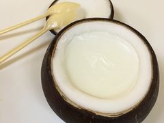 -志龙皇冠吃货椰子铺
