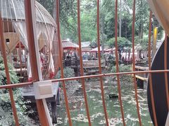 -二荆条·蜀鲜汇城市森林火锅