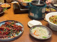 -老滇山寨•云南特色菜•地方菜•民族风情歌舞表演(金碧店)