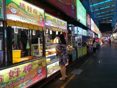 -海口骑楼小吃街