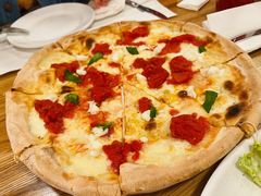 -城市大道红炉披萨烘焙坊