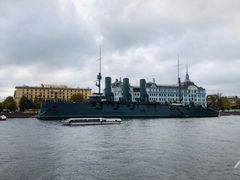 -阿芙乐尔号巡洋舰