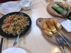 -来龙里 精致 东南亚餐室(万象城店)