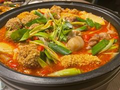 老师傅鱼杂煲-日进一片海.生腌海鲜火锅.宵夜烧烤(三里屯总店)
