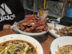-95号酱骨·一块豆腐(展春园西路店)
