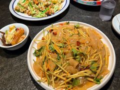 -靠山屯东北农家菜(八龙桥雅苑店)
