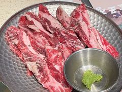 -蚂蚁洞·烤肉大营地(上海静安大悦城店)