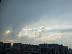 -许西美食一条街