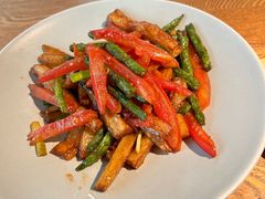 -蜜桃餐厅·伴山(湖滨商业街店)