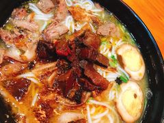 -花溪巷牛肉粉(泉城路店)