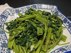 -鑫悦楼煎蟹·16年海鲜大排档