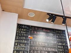 -柳州肥姨妈大骨螺蛳粉(江宁万达店)