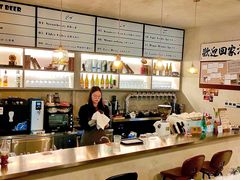 -mordew加州日记西餐&小酒馆(新天地店)