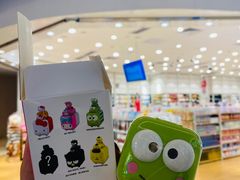 -名创优品(广州萝岗万达广场店)