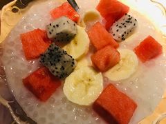 鲜果牛奶西米露-嘉州叶婆婆钵钵鸡(建设路店)