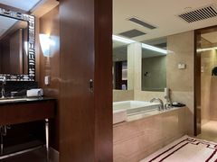 -上海波特曼丽思卡尔顿酒店