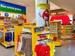 -m豆巧克力世界(上海世茂广场店)